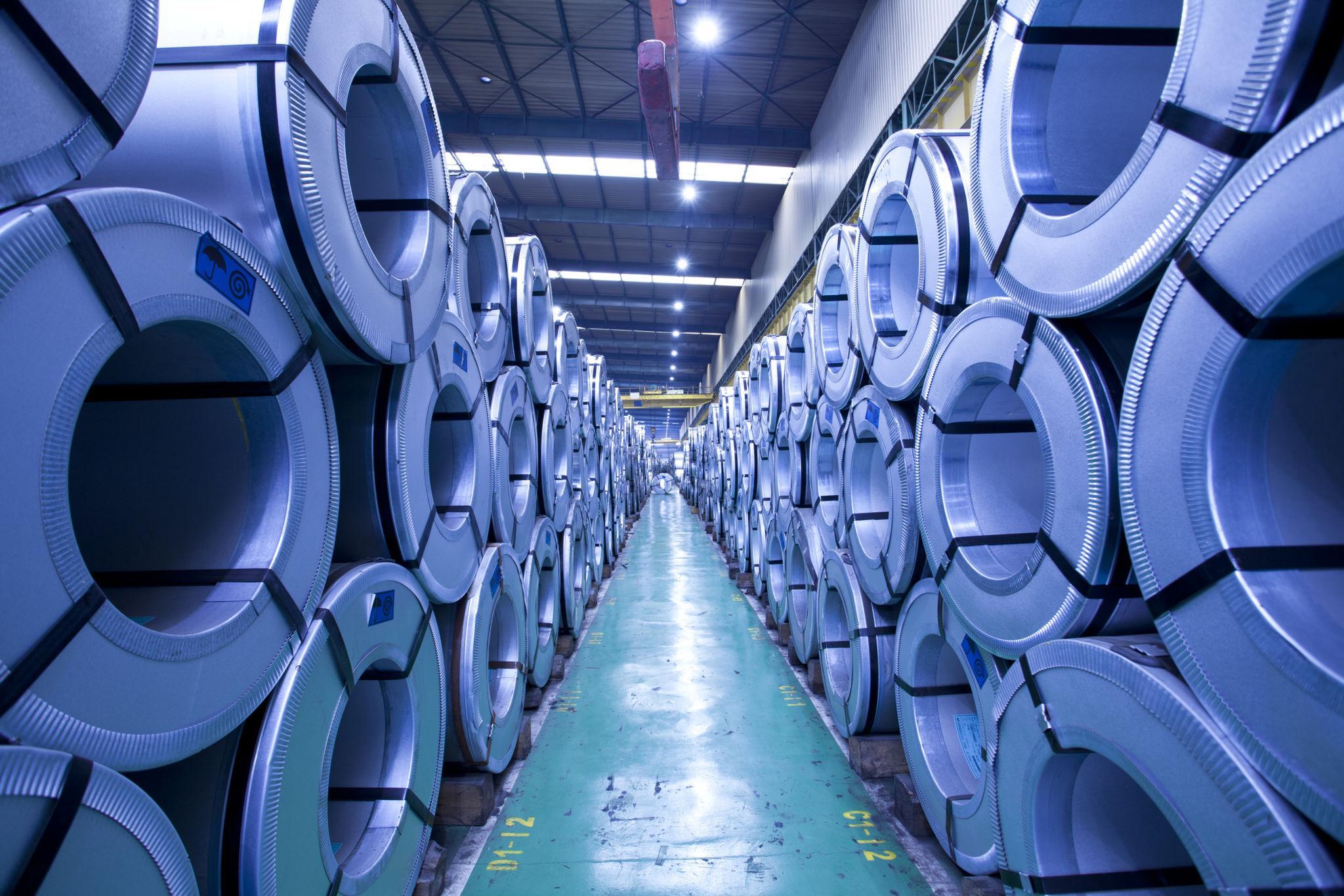 Últimos blogs de la empresa sobre Junio ​​de 2026 Tendencia mundial del precio del acero: análisis de ajuste de precios del acero inoxidable y BLC