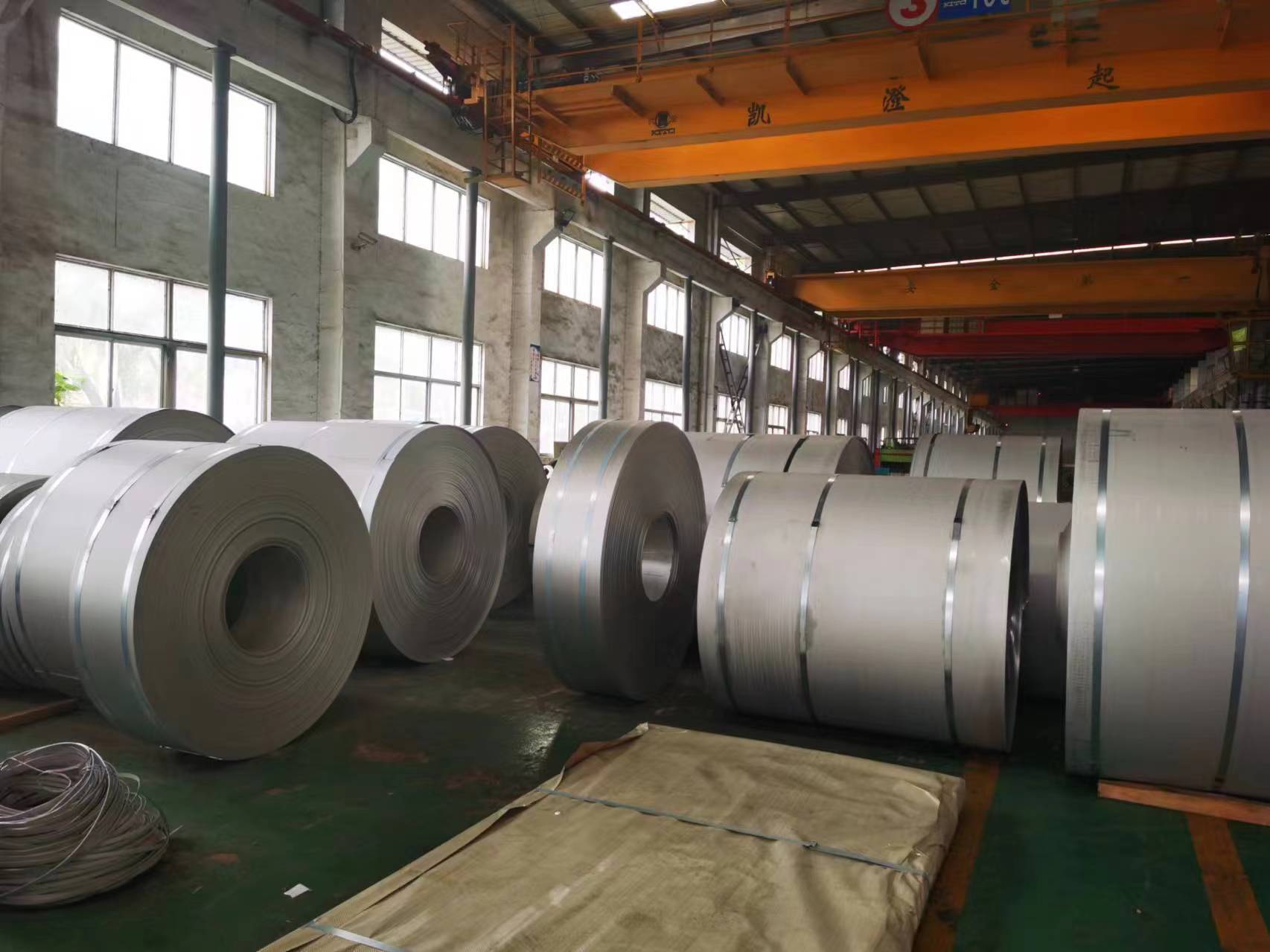 Últimos blogs de la empresa sobre Guía de compra de chapa de acero inoxidable: grados, acabado de superficie y tolerancia de espesor para aplicaciones industriales
